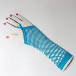 Finger Hooking Fishnet Dancing Show Gloves - Image 3