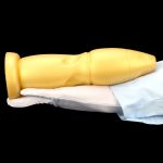 Aquarius Golden Hunge Butt Plug - Image 2