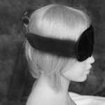 Black Rose Budding Blinder - Image 2